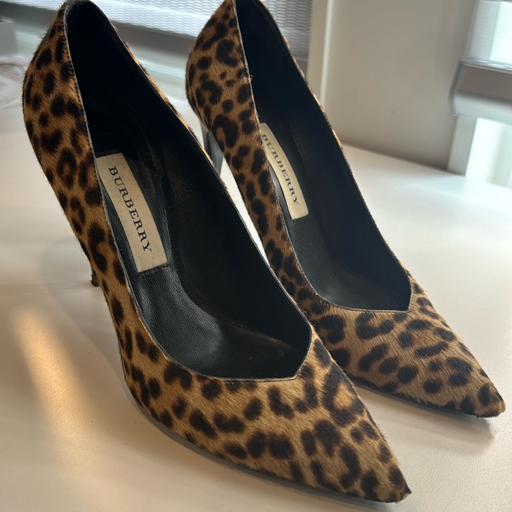 Burberry leopard pony hair pumps size 38